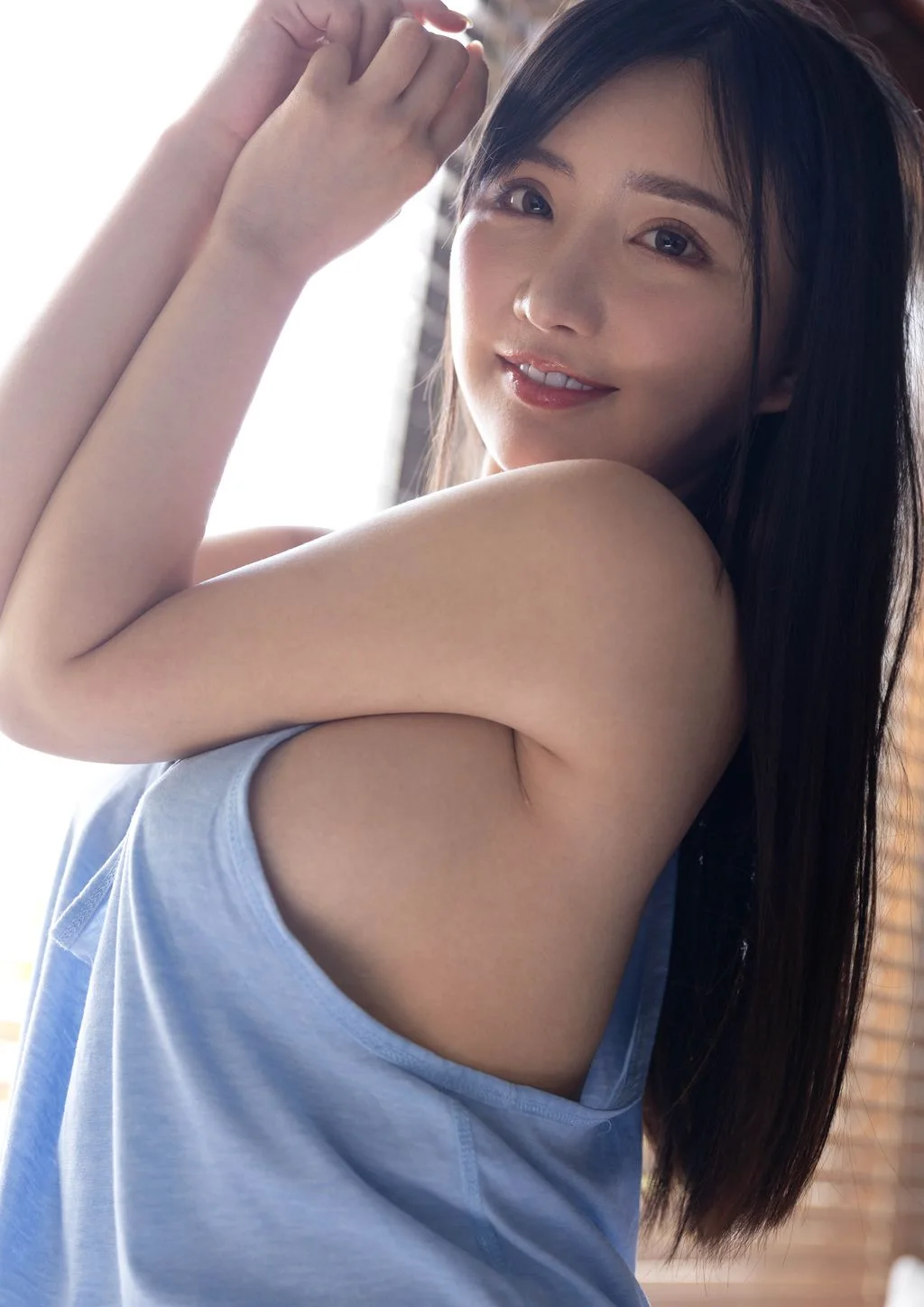 Ảnh sex gái Nhật khoe vú to không che Karen Yuzuriha Return to The Island 09