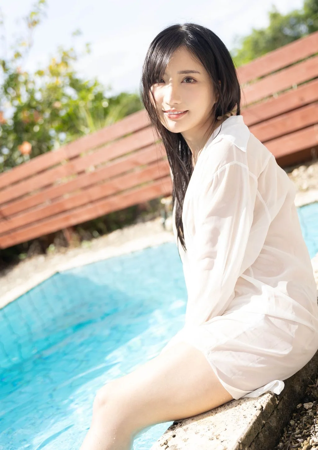 Ảnh sex gái Nhật khoe vú to không che Karen Yuzuriha Return to The Island 15