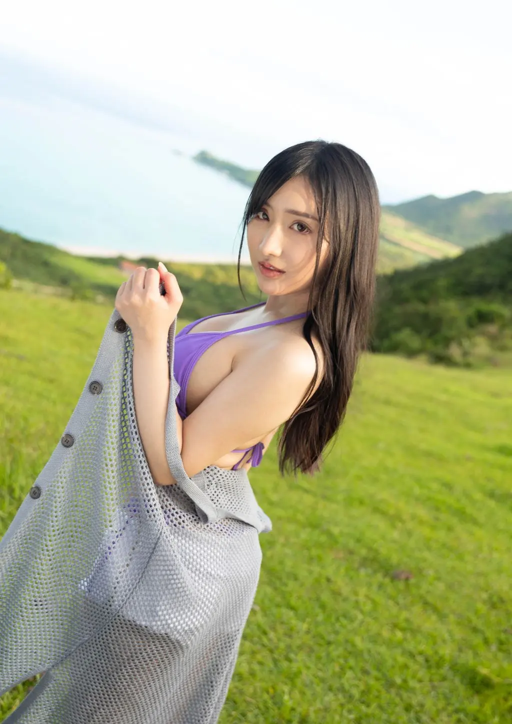 Ảnh sex gái Nhật khoe vú to không che Karen Yuzuriha Return to The Island 27